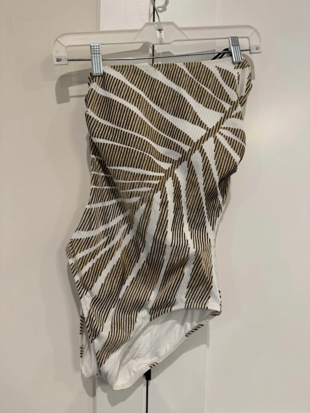 Gottex One Shoulder Strappy Back One Piece Swimsuit in Got Golden Sand Sz 6
